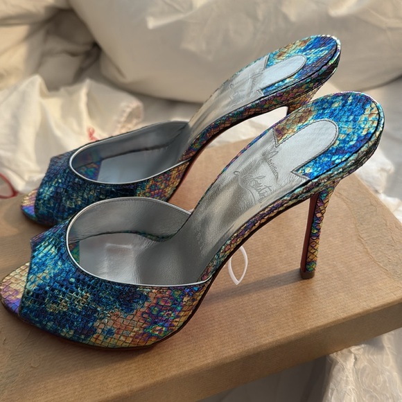 BRAND NEW IN BOX LOUBOUTIN DOLLY 100 iridescent embossed heel mule sandals - Picture 2 of 6